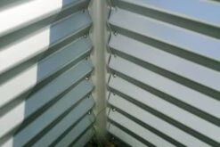 OUTFLEXX Eck-Hochbeet, Silber, Zincalume, 210x210x90x84cm -Gartenladen 10 18169.jpg