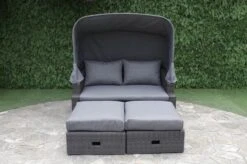 OUTFLEXX Fontana Loungebett, Grau, Polyrattan, Doppel-halbrund, Mit Unterschiebbaren Hockern, Dach Klappbar 24 OUTFLEXX Fontana Loungebett, Grau, Polyrattan, Doppel-halbrund, Mit Unterschiebbaren Hockern, Dach Klappbar -Gartenladen 10 18545.jpg