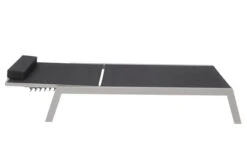 VILLANA 2er-Set Sonnenliegen, Silber/schwarz, Alu/Textil, 198x66x32cm, Mit Beistelltisch 45x45cm -Gartenladen 13 13886.jpg