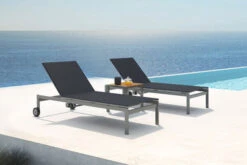 Ausgewählte Produkte 23 OUTFLEXX 2er-Set Rollliege, Schwarz, Edelstahl/Teak, 212x71x36cm, Mit Beistelltisch 45x45cm