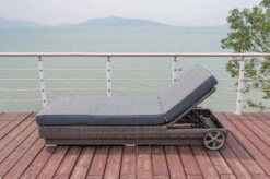 OUTFLEXX Rollliege, Grau, Polyrattan, 200x70x27,5cm, Rückenlehne 5-fach Verstellbar -Gartenladen 16 18367.jpg