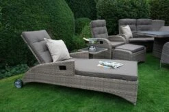 Ploß Rabida Comfort Rollliege, Champagner-meliert, Polyrattan, 198x68x44cm, Verstellbar, Hohe Sitzhöhe 41 Ploß Rabida Comfort Rollliege, Champagner-meliert, Polyrattan, 198x68x44cm, Verstellbar, Hohe Sitzhöhe -Gartenladen 20 20165.jpg