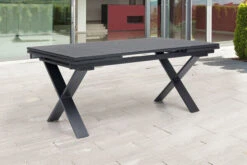 OUTFLEXX Esstischgarnitur, OUTFLEXX® Anthrazit Matt, Alu / Spraystone / Teak, Tisch 180/280x100cm, 6 Multipositionssessel -Gartenladen 22124 4.jpg