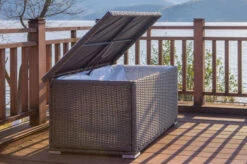 OUTFLEXX Kissenbox M, Grau, Polyrattan, 144x92x70cm -Gartenladen 22290 6.jpg