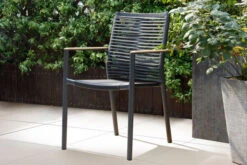 OUTFLEXX Theo Esstischgarnitur, Anthrazit/natur, Alu/Rope/FSC®/SLVK-Teakholz, Tisch 160x90 Cm, 4x Dining Sessel -Gartenladen 22891 4.jpg