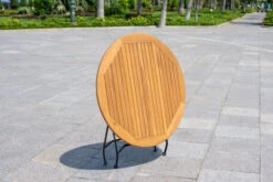 OUTFLEXX Sitzgruppe, Natur/schwarz, Stahl/FSC-Akazienholz, Ø 90 Cm, 2 Klappstühle Mit Armlehnen, Pulverbeschichtet, Geölt 18 OUTFLEXX Sitzgruppe, Natur/schwarz, Stahl/FSC-Akazienholz, Ø 90 Cm, 2 Klappstühle Mit Armlehnen, Pulverbeschichtet, Geölt -Gartenladen 23888 07.jpg