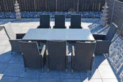 OUTFLEXX Malaga Premium Esstischgarnitur, Anthrazit/grau/sooty, Alu/Glas/Subrella, 180/240cm, 8 Sessel, Ausziehfunktion, Verstellbare Rückenlehne -Gartenladen 28879 13.JPG