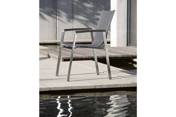 STERN New Top Stapelsessel, Silber/karbon, Edelstahl/Textil/Aluminiumarmlehnen, 63x57x90 Cm, Stapelbar 4 STERN New Top Stapelsessel, Silber/karbon, Edelstahl/Textil/Aluminiumarmlehnen, 63x57x90 Cm, Stapelbar – Bild 2