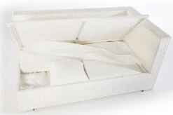 OUTFLEXX 2-Sitzer Ecksofa, Weiß, Polyrattan, 145x85x70cm, Armlehne Li, Inkl. Polster, Wasserfeste Kissenbox 7 OUTFLEXX 2-Sitzer Ecksofa, Weiß, Polyrattan, 145x85x70cm, Armlehne Li, Inkl. Polster, Wasserfeste Kissenbox -Gartenladen 2 2511 3 BOX.jpg