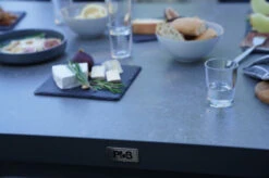 Ploß Esstisch Canberra, Anthrazit, Aluminium/Keramik Glas, 202 X 95 Cm 27 Ploß Esstisch Canberra, Anthrazit, Aluminium/Keramik Glas, 202 X 95 Cm -Gartenladen 30370 13.jpg