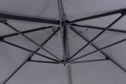 OUTFLEXX Ultimate L Ampelschirm, Anthrazit/grau, Alu/Spuncrylic®, 400x400cm, Inkl. Befüllbarem Schirmständer -Gartenladen 3 20365.jpg