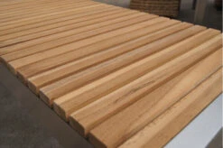 OUTFLEXX Bank Aus Edelstahl/FSC-Teakholz, 160x38x45cm 8 OUTFLEXX Bank Aus Edelstahl/FSC-Teakholz, 160x38x45cm -Gartenladen 3 7102.jpg
