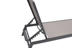 VILLANA 2er-Set Sonnenliegen, Silber/schwarz, Alu/Textil, 198x66x32cm, Mit Beistelltisch 45x45cm -Gartenladen 4 13886.jpg