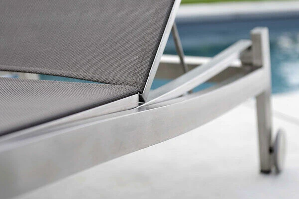 STERN Allround Rollenliege, Silber/taupe, Edelstahl/Textil, 200x71x38 Cm, Verstellbare Rückenlehne 6 STERN Allround Rollenliege, Silber/taupe, Edelstahl/Textil, 200x71x38 Cm, Verstellbare Rückenlehne – Bild 4