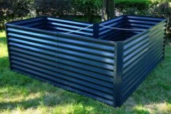 OUTFLEXX Eck-Hochbeet, Anthrazit, Zincalume, 210x210x90x84cm -Gartenladen 4 18170.jpg