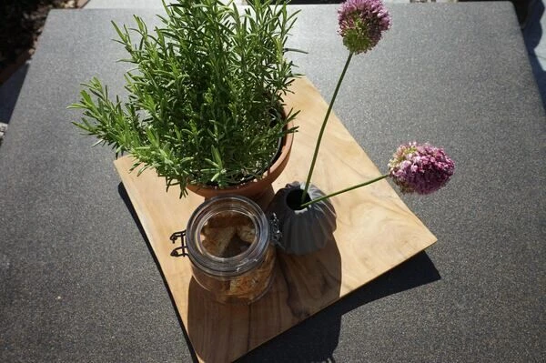 Ploß Rabida Dining Tisch, Champagner-meliert, Polyrattan, 90 X 90 Cm, Glasplatte In Steinoptik 6 Ploß Rabida Dining Tisch, Champagner-meliert, Polyrattan, 90 X 90 Cm, Glasplatte In Steinoptik – Bild 4