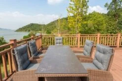 OUTFLEXX Dining Set, Hellbraun, Polyrattan, Tisch 200x95cm, Spraystone, 6mm, 6 Dining Sessel, Verstellbar 27 OUTFLEXX Dining Set, Hellbraun, Polyrattan, Tisch 200x95cm, Spraystone, 6mm, 6 Dining Sessel, Verstellbar -Gartenladen 6 20679.jpg