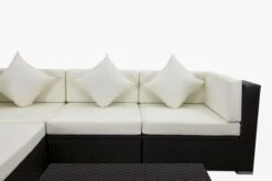 OUTFLEXX Loungemöbel-Set, Braun, Polyrattan, Für 5 Personen, Inkl. Loungetisch, Wasserfeste Kissenbox 22 OUTFLEXX Loungemöbel-Set, Braun, Polyrattan, Für 5 Personen, Inkl. Loungetisch, Wasserfeste Kissenbox -Gartenladen 7 1713 BOX D.jpg