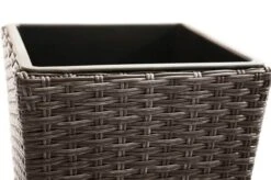 Ploß Rocking Pflanzgefäß, Grau/braun-meliert, Polyrattan, Konisch, 28x28x60 Cm, Kunststoffeinsatz 19 Ploß Rocking Pflanzgefäß, Grau/braun-meliert, Polyrattan, Konisch, 28x28x60 Cm, Kunststoffeinsatz -Gartenladen 9 18199.jpg