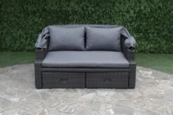 OUTFLEXX Fontana Loungebett, Grau, Polyrattan, Doppel-halbrund, Mit Unterschiebbaren Hockern, Dach Klappbar 23 OUTFLEXX Fontana Loungebett, Grau, Polyrattan, Doppel-halbrund, Mit Unterschiebbaren Hockern, Dach Klappbar -Gartenladen 9 18545.jpg